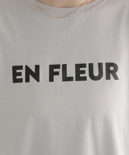 DISCOAT（ディスコート）の「【WEB限定】立体ロゴTシャツ（Tシャツ/カットソー・レディース・ライトグレー/ピンク/ホワイト×グリーン/ホワイト×グレー/ホワイト×ピンク/グレー系その他/オフホワイト/ネイビー・FREE/MEDIUM）」の22枚目の写真