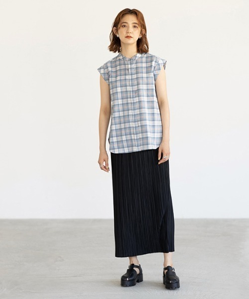GeeRA(ジーラ)の「バックフリルシャツブラウス(シャツ/ブラウス・レディース・ブルー/ブラック・MEDIUM/LARGE/X-LARGE)」の22枚目の写真