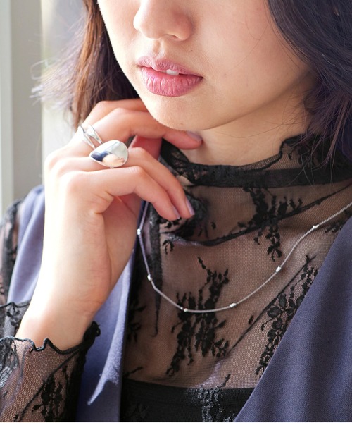 YU'NOW（ユナウ）の「ハイネックレースインナー（インナーウェア/肌着・レディース・オフホワイト/チャコールグレー/ブラック/ピンクベージュ・XX-LARGE/XXX-LARGE/X-LARGE/XXXX-LARGE/LARGE/MEDIUM）」の3枚目の写真