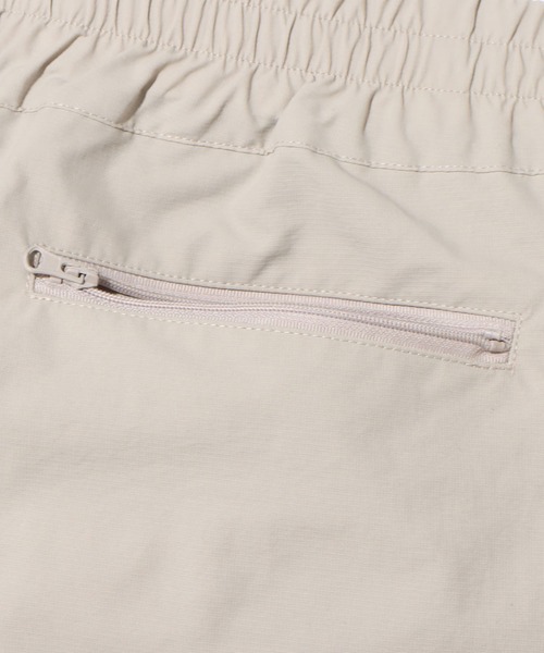 UGG(アグ)の「UGG@mos 裾ロゴ刺繍 ハーフパンツ / アグ スソロゴシシュウ ハーフパンツ(その他パンツ・レディース・ブラック/ベージュ/ネイビー・L/M)」の18枚目の写真