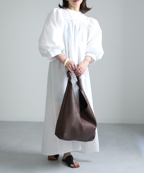 ap retro（アプレトロ）の「ボリュームスリーブシャツワンピース（シャツワンピース・レディース・ホワイト/ブラック・FREE）」の16枚目の写真