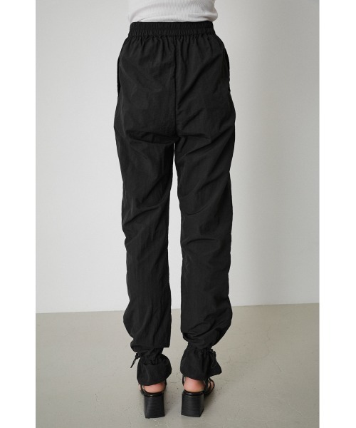 AZUL by moussy（アズールバイマウジー）の「WATER REPELLENT JOGGER PANTS/ウォーターリぺレントジョガーパンツ（その他パンツ・レディース・ブラック/ダークオレンジ/ダークグリーン・SMALL/MEDIUM）」の8枚目の写真
