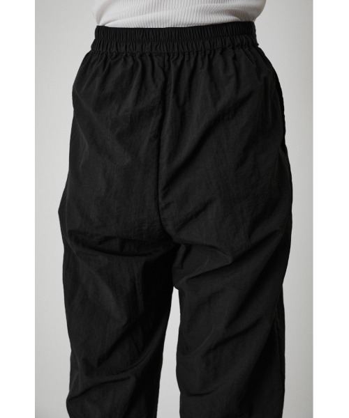 AZUL by moussy（アズールバイマウジー）の「WATER REPELLENT JOGGER PANTS/ウォーターリぺレントジョガーパンツ（その他パンツ・レディース・ブラック/ダークオレンジ/ダークグリーン・SMALL/MEDIUM）」の10枚目の写真