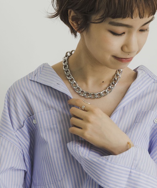 URBAN RESEARCH（アーバンリサーチ）の「ボリュームチェーンネックレス（ネックレス・レディース・シルバー・-）」の2枚目の写真