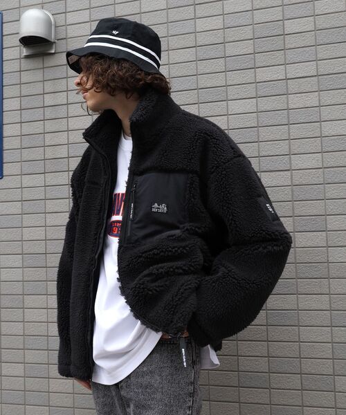 BEN DAVIS/WHITE LABEL（ベンデイビス ホワイトラベル）の「【BEN DAVIS(ベンデイビス)】BOA STAND COLLAR JACKET / シープ ボア スタンドカラー ジップ ブルゾン（その他アウター・メンズ・ホワイト/ブラック/その他1/A・MEDIUM/LARGE/X-LARGE）」の18枚目の写真