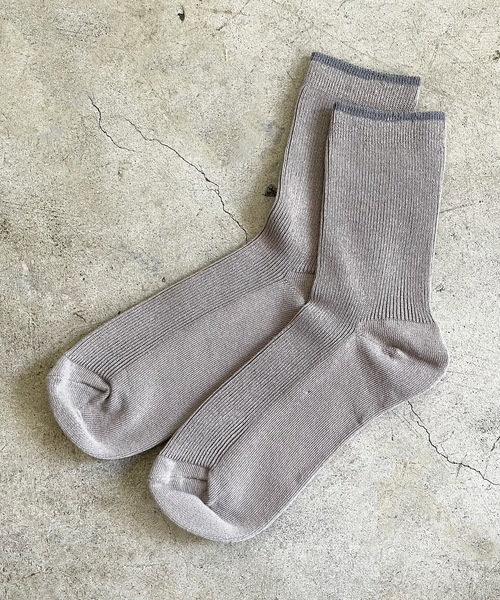 SHIZUTA（シズタ）の「SZT:配色ライン　クルーリブソックス 　S　M　L　子供ソックス　大人ソックス（ソックス/靴下・レディース・ネイビー/モスグリーン/ストーン/レディッシュグレー/ライトイエロー/ライラック/スモークピンク/グレイッシュベージュ・S/M/L）」の4枚目の写真
