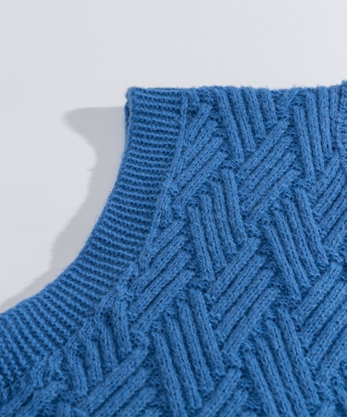 HOOK（フック）の「【HOOK】英字刺繍Vネックニットベスト（ベスト・メンズ・ブラック/ブルー/ライトベージュ・M/L/XL）」の10枚目の写真