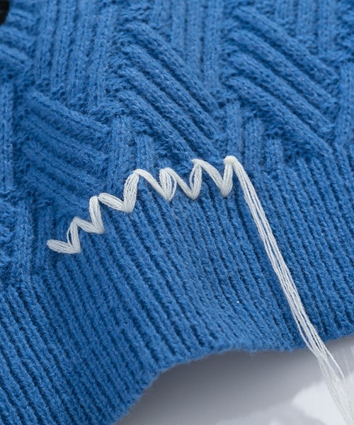 HOOK（フック）の「【HOOK】英字刺繍Vネックニットベスト（ベスト・メンズ・ブラック/ブルー/ライトベージュ・M/L/XL）」の11枚目の写真