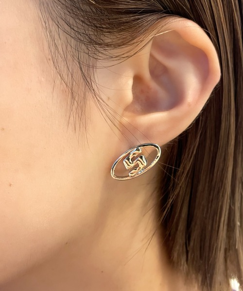 WHO'S WHO gallery（フーズフーギャラリー）の「【SLOPPY/スロッピー】Sロゴピアス（ピアス（両耳用）・レディース・シルバー・FREE）」の2枚目の写真