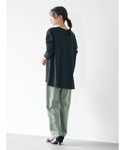 earth music&ecology（アースミュージックアンドエコロジー）の「刺繍ロゴロンT（Tシャツ/カットソー・レディース・ブラック/ベージュ/オフホワイト/ミント・FREE）」の13枚目の写真