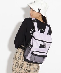 ◆【容量約12L】ワッペンボックスリュック
