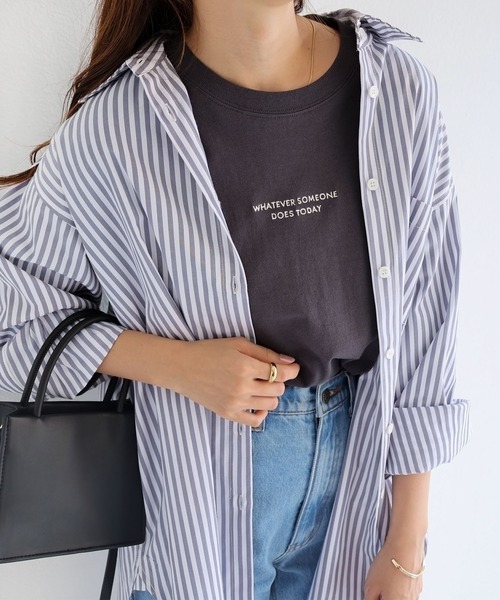 andme（アンドミー）の「ミニエンブロイダリーロゴ長袖Tシャツ（Tシャツ/カットソー・レディース・チャコールグレー/ベージュ/ホワイト×レッド/ホワイト×グリーン/ホワイト×ブラック/ホワイト×パープル・M）」の5枚目の写真