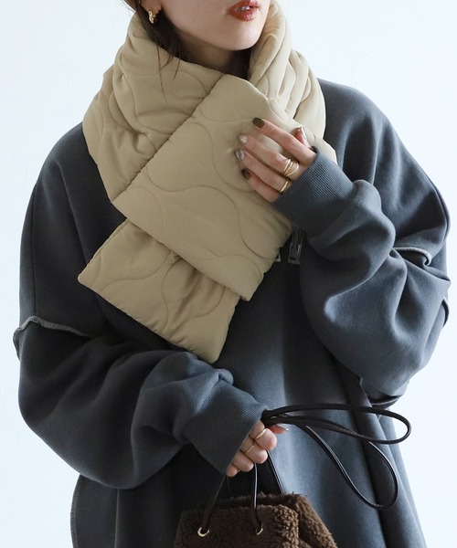 reca（レカ）の「ひょうたんキルトマフラー（マフラー・レディース・アイボリー/ブラック/カーキ・M）」の2枚目の写真