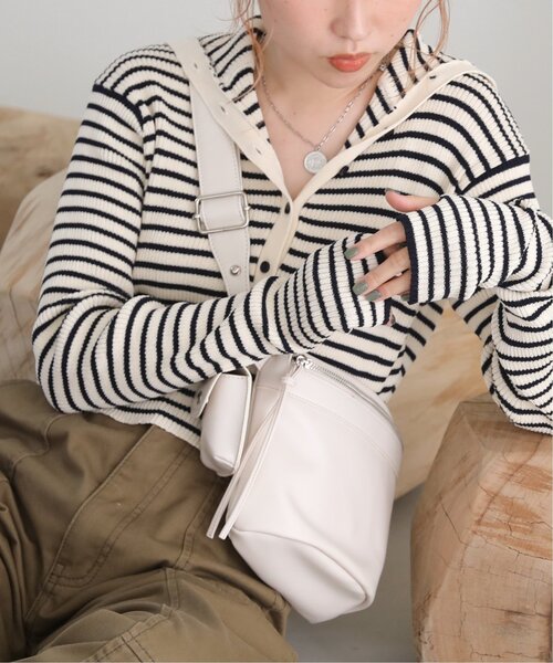 RAY CASSIN（レイカズン）の「ポーチ付きボディバッグ（ショルダーバッグ・レディース・キナリ/ブルー/ブラック・FREE）」の17枚目の写真