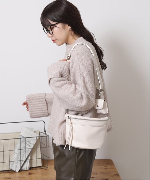 RAY CASSIN（レイカズン）の「ポーチ付きボディバッグ（ショルダーバッグ・レディース・キナリ/ブルー/ブラック・FREE）」の22枚目の写真