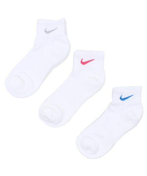 NIKE（ナイキ）の「ウィメンズ 3足セット ナイキ ソックス 3PPK WOMENS CUSHION QUARTER SOCKS SX4733（ソックス/靴下・レディース・ホワイト/マルチ・24cm）」の2枚目の写真