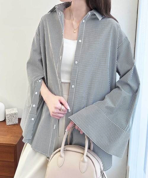 GeeRA（ジーラ）の「袖スリットスリーブシャツ（シャツ/ブラウス・レディース・ブルー/オフホワイト/ブラック・SMALL/MEDIUM/LARGE/X-LARGE）」の7枚目の写真