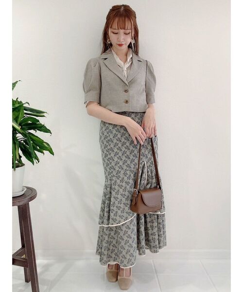 dazzlin（ダズリン）の「パイピングイレフリルスカート（スカート・レディース・アイボリー/グレー/その他1・SMALL/MEDIUM）」の10枚目の写真