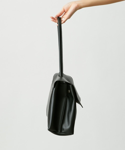 Lui's(ルイス)の「フラップショルダーバッグ(ショルダーバッグ・レディース・ブラック/ブラウン・FREE)」の6枚目の写真