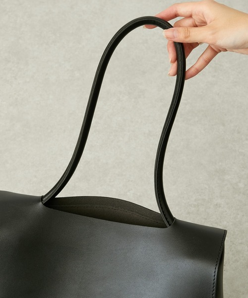 Lui's(ルイス)の「フラップショルダーバッグ(ショルダーバッグ・レディース・ブラック/ブラウン・FREE)」の8枚目の写真