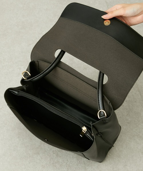 Lui's(ルイス)の「フラップショルダーバッグ(ショルダーバッグ・レディース・ブラック/ブラウン・FREE)」の9枚目の写真