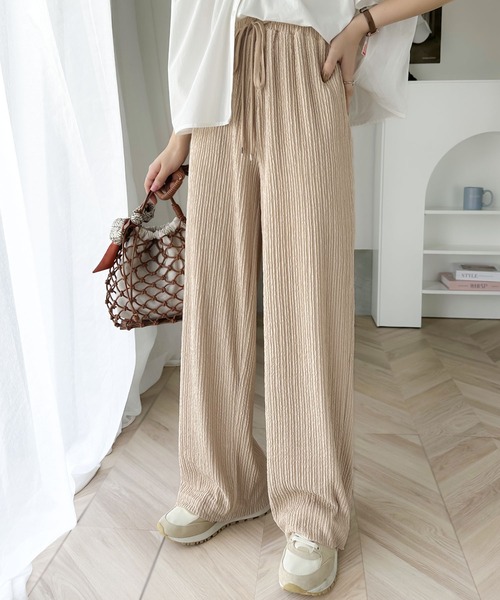 classicalelf(クラシカルエルフ)の「大人のラフボトムス。楊柳風ランダムプリーツストレートパンツ(その他パンツ・レディース・ブラック/カーキ/ベージュ・LARGE/MEDIUM/SMALL/X-LARGE)」の17枚目の写真