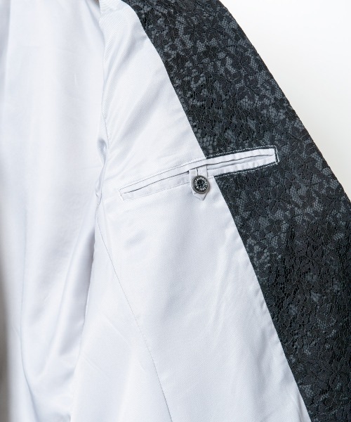 Buffalo Bobs（バッファローボブズ）の「CEREMONIA-LAYERD(セレモニア-レイヤード)1ボタン レイヤード ピークドラペルジャケット（テーラードジャケット・メンズ・ホワイト/ブラック・2-3/3-4/1-2）」の6枚目の写真