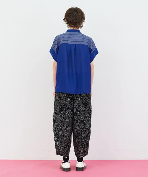 FRAPBOIS（フラボア）の「カラミヨーク ブラウス（シャツ/ブラウス・レディース・ブルー/ブラック・1）」の15枚目の写真