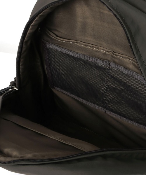 studio CLIP（スタディオクリップ）の「《Legato Largo別注》10ポケットリュック（バックパック/リュック・レディース・ブラック/チャコール・FREE）」の16枚目の写真