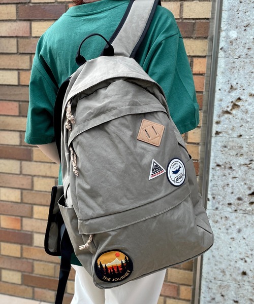 KRIFF MAYER（クリフメイヤー）の「【KRIFF MAYER】クリフメイヤーワッペンリュック バックパック R1468 YMY（バックパック/リュック・メンズ・チャコールグレー/ベージュ・FREE）」の10枚目の写真