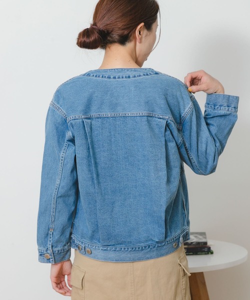 Moname（モナーム）の「MONAME　CREW NECK WORK JACKET（デニムジャケット・レディース・ライトインディゴブルー・FREE）」の7枚目の写真