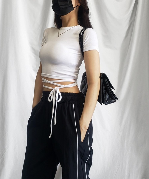 me+em select(ミームセレクト)の「【 4color 】ストラップウエストリボンショート半袖Tシャツ【 韓国製 】(Tシャツ/カットソー・レディース・イエロー/ピンク/ブラック/アイボリー・FREE)」の16枚目の写真