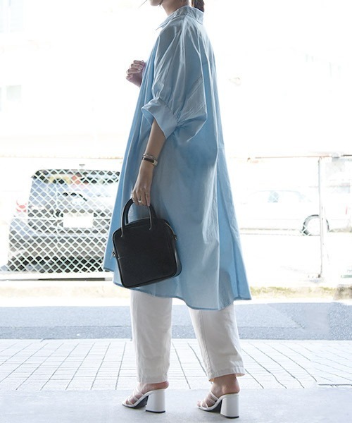 and it_(アンドイット)の「インド綿ドルマンシャツワンピース(シャツワンピース・レディース・ブルー/ブラック/ホワイト・M/L)」の4枚目の写真