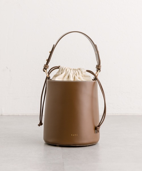 loti（ロティ）の「loti 巾着付きバケツBAG（ハンドバッグ・レディース・ブラウン/ブラック・ONE SIZE）」の4枚目の写真