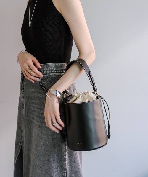 loti（ロティ）の「loti 巾着付きバケツBAG（ハンドバッグ・レディース・ブラウン/ブラック・ONE SIZE）」の8枚目の写真