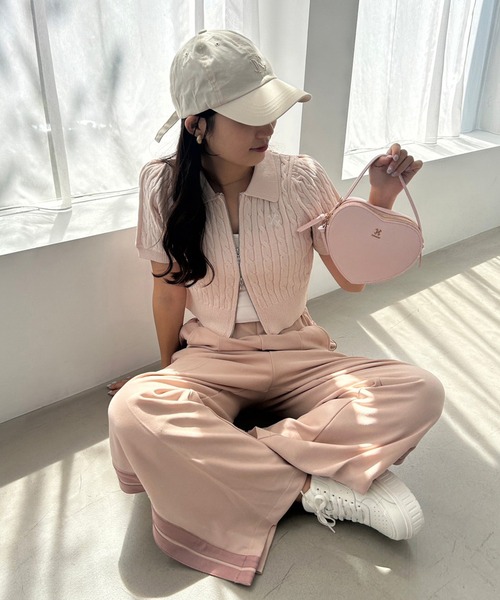 one after another NICE CLAUP(ワンアフターアナザーナイスクラップ)の「ダブルジップワンポイント刺繍ケーブルニット(ニット/セーター・レディース・ネイビー/ライトピンク/杢グレー/オフホワイト・FREE)」の7枚目の写真