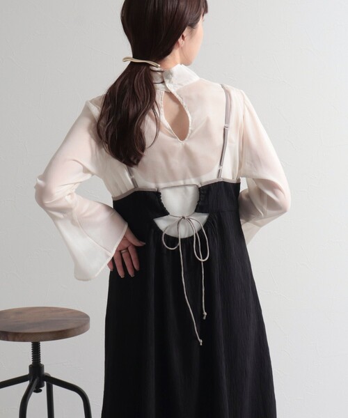 fredy emue(フレディエミュ)の「【オケージョン対応】楊柳配色パイピングキャミワンピース(ワンピース・レディース・ラベンダー/ブラック/ベージュ・38)」の13枚目の写真