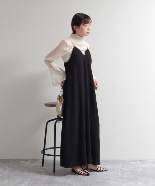 fredy emue(フレディエミュ)の「【オケージョン対応】楊柳配色パイピングキャミワンピース(ワンピース・レディース・ラベンダー/ブラック/ベージュ・38)」の11枚目の写真