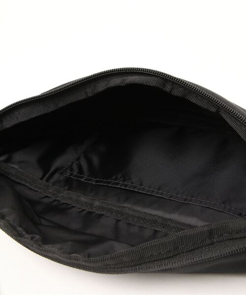 anello(アネロ)の「(LF)【anello】軽量・はっ水加工 ボディバッグ(ボディバッグ/ウエストポーチ・レディース・オリーブ/ブラック/ネイビー/ライトベージュ・ONE SIZE)」の20枚目の写真