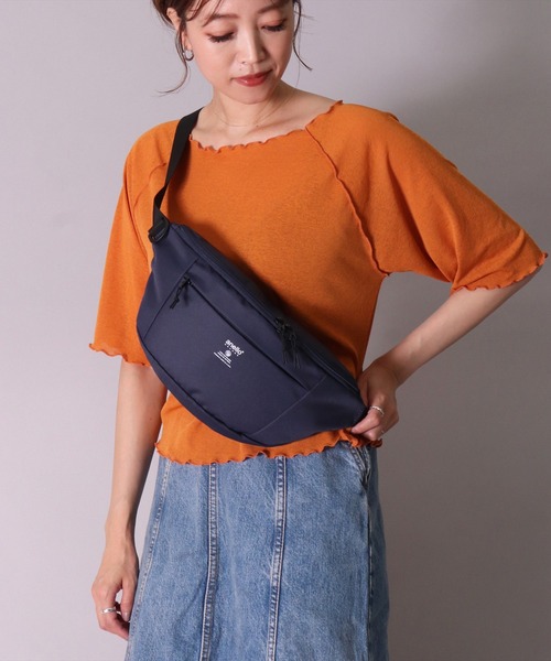 anello(アネロ)の「(LF)【anello】軽量・はっ水加工 ボディバッグ(ボディバッグ/ウエストポーチ・レディース・オリーブ/ブラック/ネイビー/ライトベージュ・ONE SIZE)」の1枚目の写真