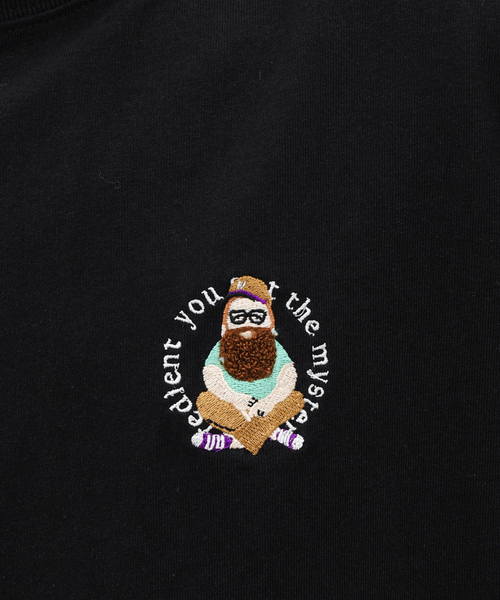 B.C STOCK（ベーセーストック）の「SMILE MOJYA刺繍半袖Tシャツ（Tシャツ/カットソー・メンズ・グリーン/ホワイト/ベージュ/ブラック系その他・LARGE/MEDIUM）」の22枚目の写真