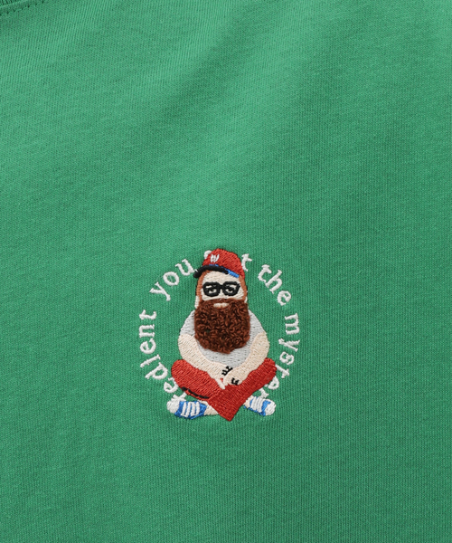 B.C STOCK（ベーセーストック）の「SMILE MOJYA刺繍半袖Tシャツ（Tシャツ/カットソー・メンズ・グリーン/ホワイト/ベージュ/ブラック系その他・LARGE/MEDIUM）」の11枚目の写真