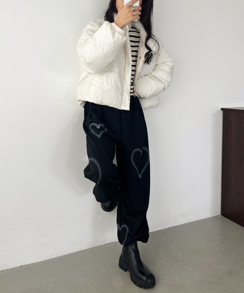 CLEA（クレア）の「ハートペイントモチーフ ボリュームスウェットパンツ（その他パンツ・レディース・ホワイト/ブラック/カーキ・FREE）」の22枚目の写真