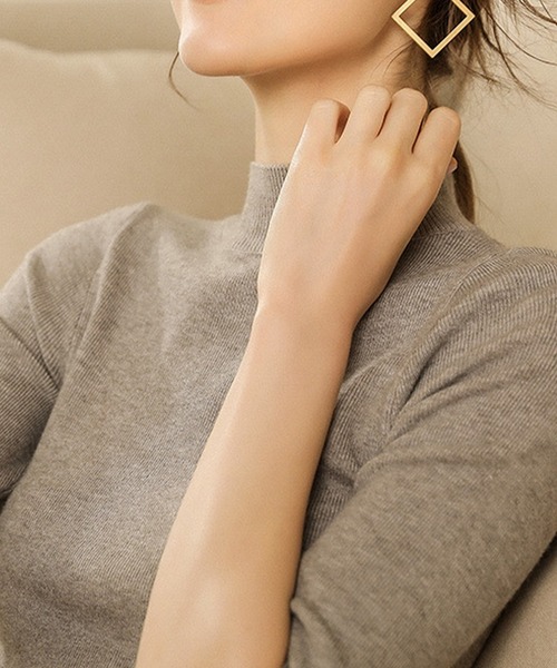 aimoha（アイモハ）の「ハイネックニットトップス (SS)（ニット/セーター・レディース・オフホワイト/ネイビー/ライトグレー/チョコ/ブラック/ブラウン/ホワイト・MEDIUM/LARGE/X-LARGE）」の9枚目の写真