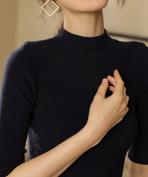 aimoha（アイモハ）の「ハイネックニットトップス (SS)（ニット/セーター・レディース・オフホワイト/ネイビー/ライトグレー/チョコ/ブラック/ブラウン/ホワイト・MEDIUM/LARGE/X-LARGE）」の11枚目の写真