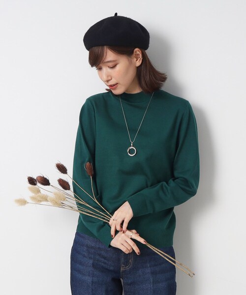 SHOO・LA・RUE（シューラルー）の「◆【洗える】ちくちくしにくい ハイネックニット（ニット/セーター・レディース・オフホワイト/グレー/ダークグリーン/ブルー/ブラック/レッド系1・02/03/04）」の4枚目の写真