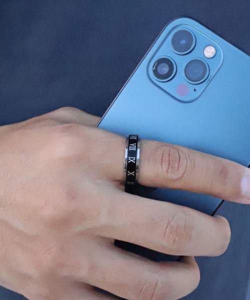 4INT.（フォイント）の「ローマナンバーリング / サージカルステンレス316L (金属アレルギー対応)（リング・メンズ・シルバー・16号/18号）」の3枚目の写真