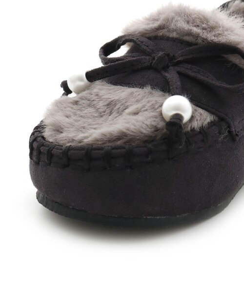 apres les cours（アプレレクール）の「ファーリボンローファー（ローファー・キッズ・チャコール/ベージュ・20/17/15 /19/14/16/18）」の9枚目の写真