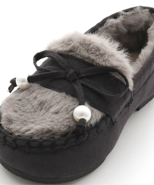 apres les cours（アプレレクール）の「ファーリボンローファー（ローファー・キッズ・チャコール/ベージュ・20/17/15 /19/14/16/18）」の10枚目の写真