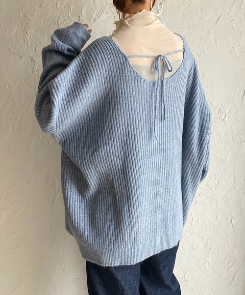 She's Closet(シーズクローゼット)の「バックオープンリボン長袖ボリュームスリーブミックスカラーメランジリブニットプルオーバー(ニット/セーター・レディース・カーキブラウン/ブラック/ブルー/ベージュ・FREE)」の4枚目の写真